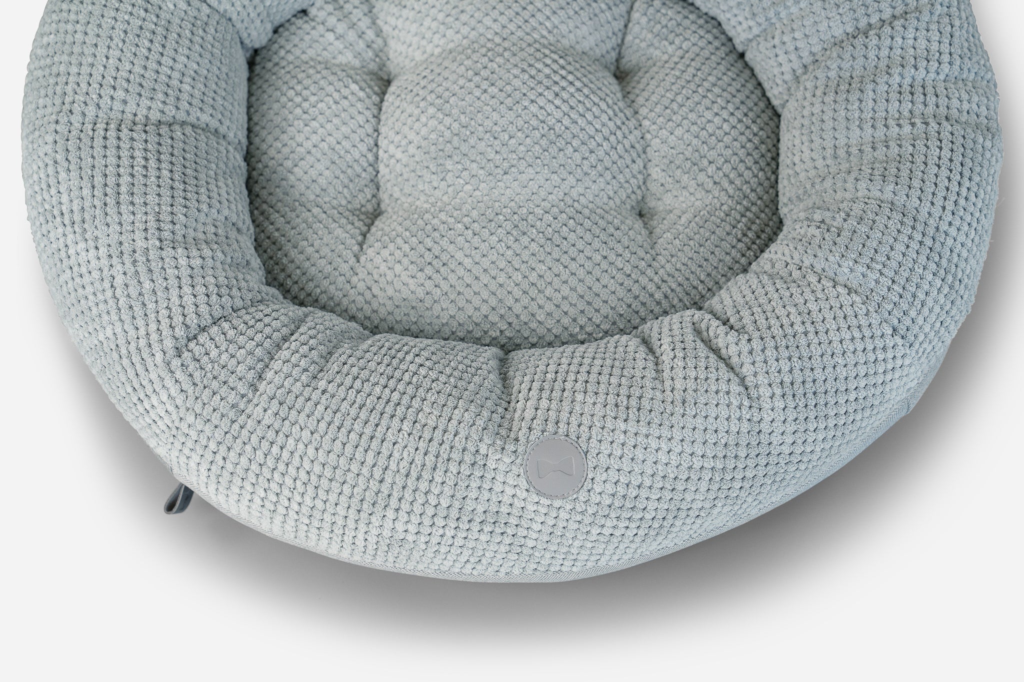 Chester & Lee | Moonlight Gray Donut Dog Bed